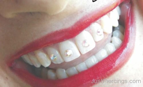 Amazing Teeth Piercing-JP101
