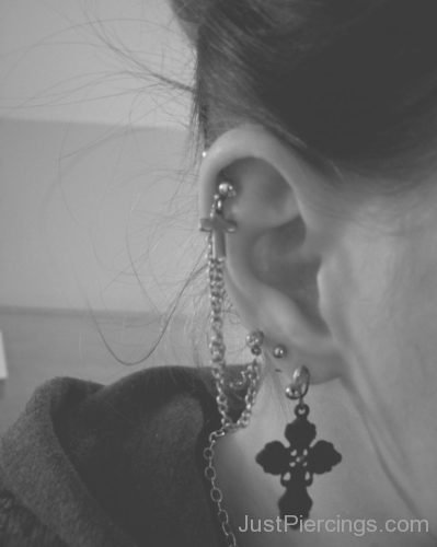 Cartilage Piercing With Cross Ear Rings-JP1042