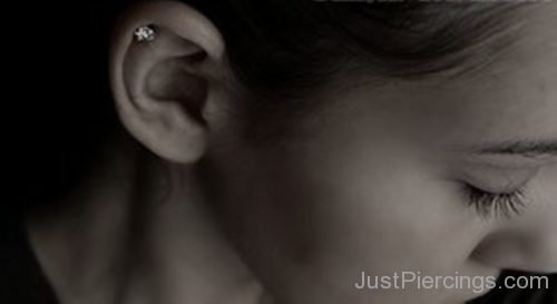 Cartilage Piercing With Diamond Stud On Girl Right Ear-JP1044