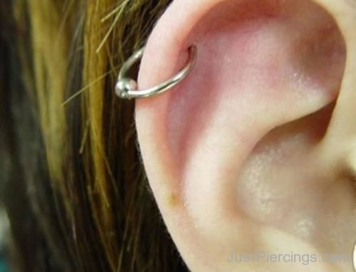 Cartilage Piercing With Gold Hoop-JP1049