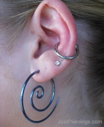 Conch And Lobe Piercing With Stylish Ring-JP1030
