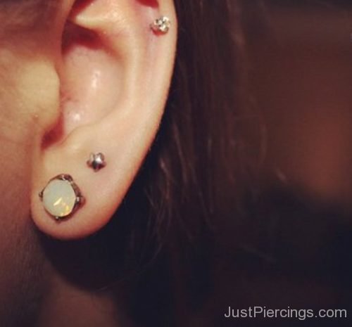 Dual Lobe And Cartilage Piercing With Star Stud-JP1048