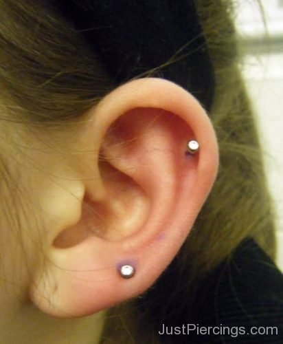 Girl Left Ear Cartilage Piercing-JP128