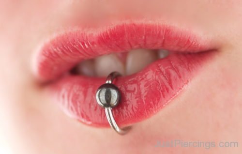 Lip Piercing-JP121