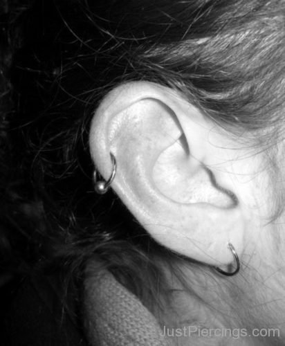 Lobe And Cartilage Piercing With Ball Rings-JP136