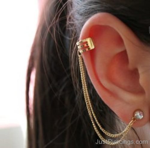 Lobe And Cartilage Piercing With Gold Jewelry-JP1084
