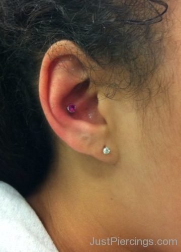 Lobe And Conch Piercing For Young-JP1139