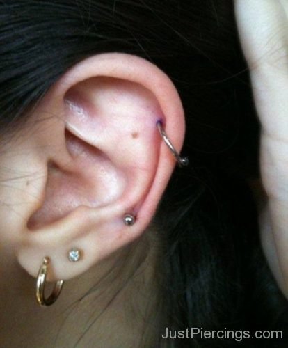Lobe , Conch And Catilage Piercing-JP132