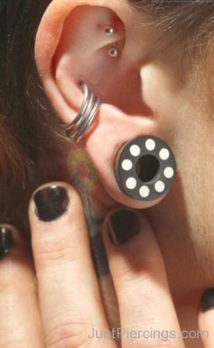 Lobe Stretching, Spiral Catilage And Rook Piercing-JP152