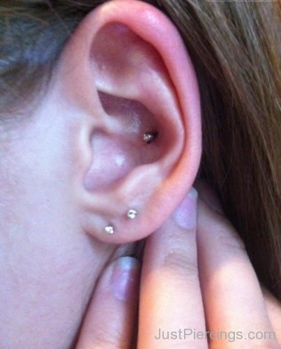 Conch And Dual Lobe Piercing-JP1161