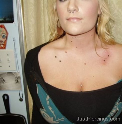 Surface Clavicle Piercing-JP1117