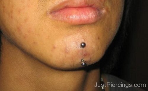 Vertical Chin Piercing With Curved Barbell-JP137