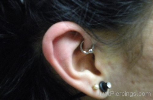 Awesome Lobe And Daith Piercing-JP1014