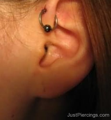Beautiful Captive Bead Ring – Ear Piercing-JP1028