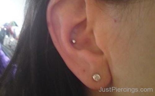 Conch Ear Piercing 3-JP1038