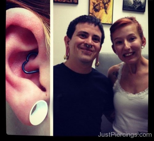 Daith Piercing And Lobe Stretching 2-JP1136