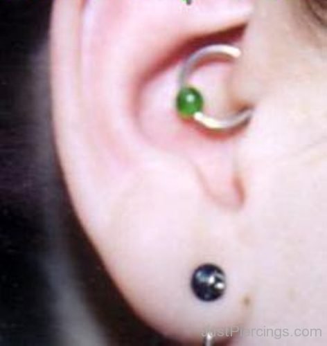 Daith Piercing With Green Ball Closure Ring-JP1226