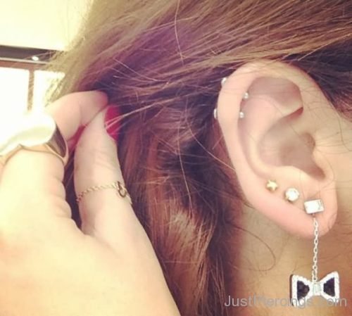 Dual Cartilage And Ear Piercings-JP1141