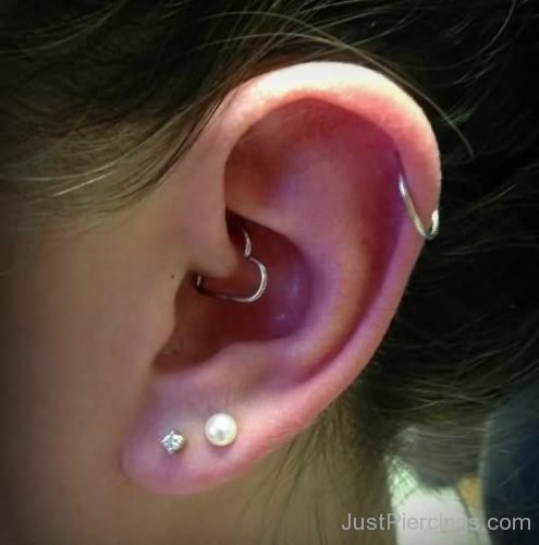 Dual Lobe And Cartilage Ear Piercing-JP1063
