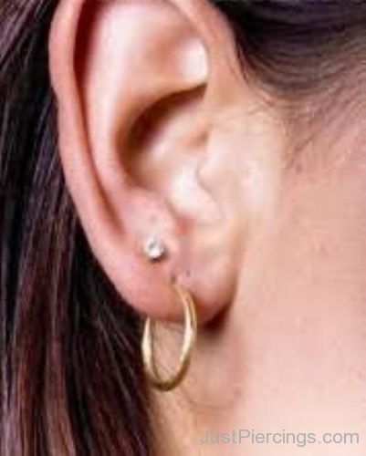Dual Lobe Ear Piercing With Stud And Ring-JP1157