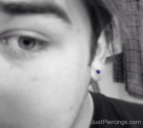 Ear Piercing For Guys2-JP1077