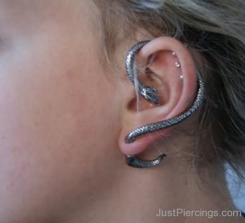 Ear Piercing With Snake Earring-JP127
