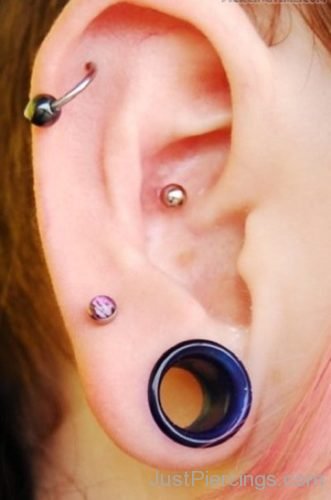 Inner and Outer Conch Ear Piercing-JP1132