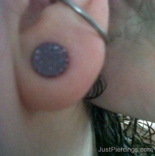 Lobe Piercing And Conch Piercing For Young-JP1130