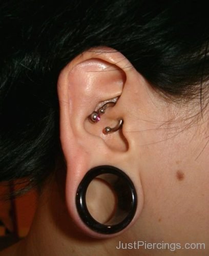 Lobe Stretching And Daith Piercing-JP1433