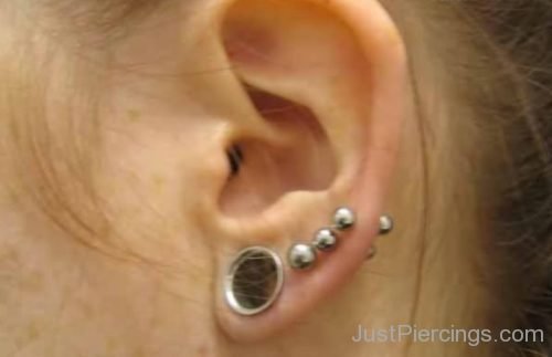 Lobe Stretching And Tripple Upper Lobe Ear Piercing-JP1159