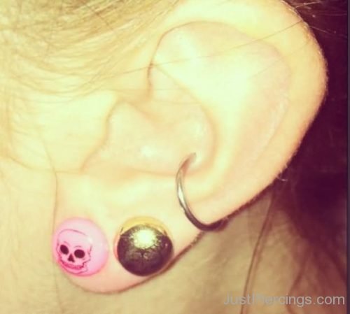 Outer Conch, Dual Lobe Ear Piercing With Smiley Stud-JP153