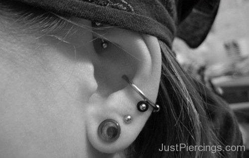 Rook Conch And Lobe Piercing For Girls-JP1182