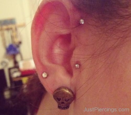 Skull Lobe And Diamond Studs Ear Piercing-JP1145