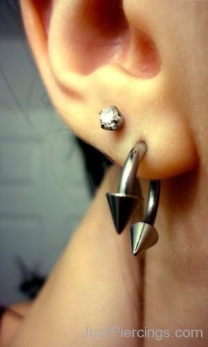 Spike Lobe And Crystal Ear Piercing-JP1252