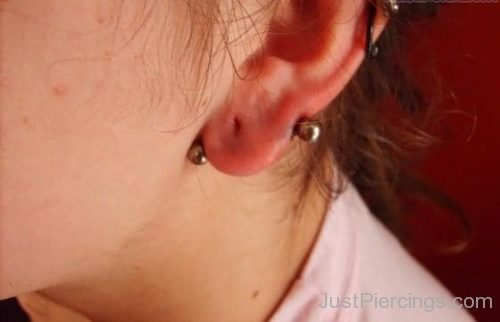 Transverse Lobe And Cartilage Ear Piercing-JP1299