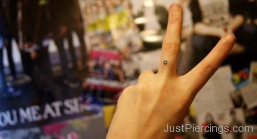 Anchor Micro Dermals Piercing For Fingers-JP1003