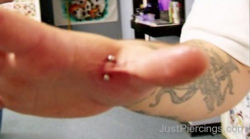 Arm Tattoo And Hand Web Piercing-JP1002