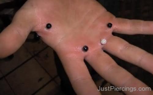 Black And White Studs Hand Piercing-JP1018