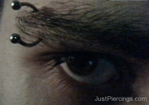 Eyebrow Piercing with Circular Barbell-JP120
