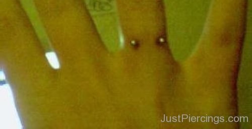 Finger Piercing With Barbell For Young Ladies-JP1077