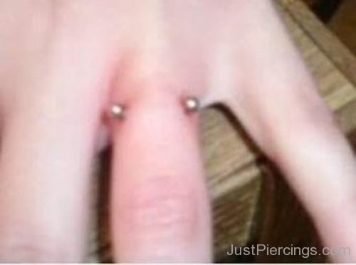 Finger Piercing With Cool Barbell For Young-JP1081