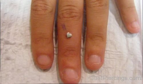 Finger Piercing With Heart Ring-JP1089