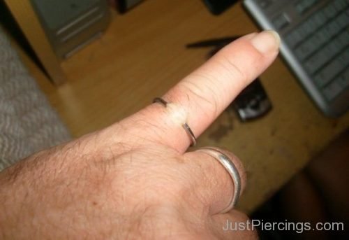 Fingers Piercing With Simple Ring For Girls-JP1173
