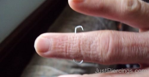 Hand Finger Piercing With Staple Pin-JP1182