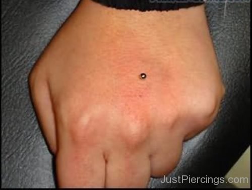 Hand Piercing With Stud-JP1105