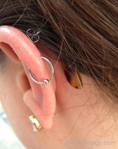 Helix Piercing With Ball Closure Ring And Lobe Piercing-JP1065