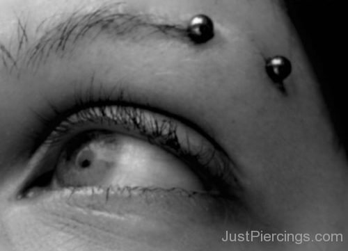 Horizontal Eyebrow Piercing 3-JP159