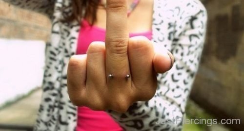 Middle Finger Piercing With Barbell-JP1189