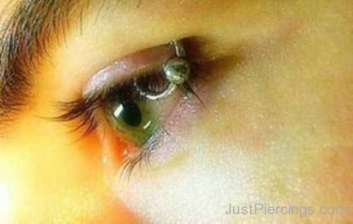 Perfect Eyelid Piercing-JP165