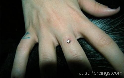 Fingers Piercing  With Single Dermals-JP1210